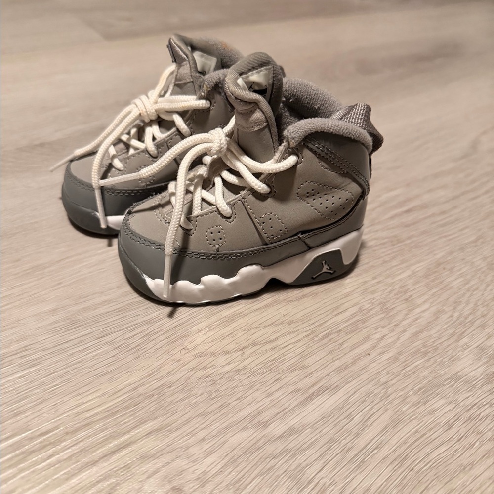 Jordan 9 Retro OG  Gray and White Baby High-Tops